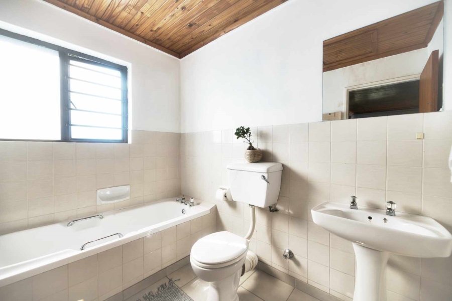 2 Bedroom Property for Sale in Westcliff Western Cape